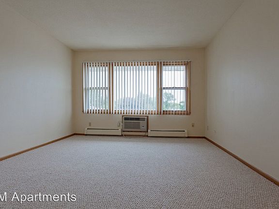 2nd image of 2244 Minnehaha Ave E APT 202