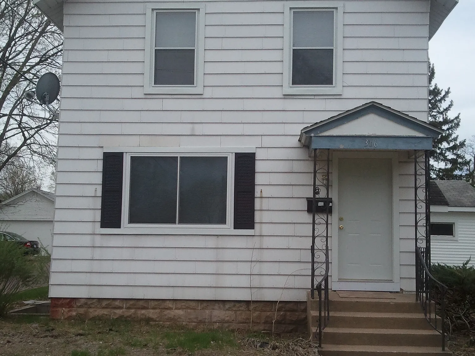 3 bed, 1168 sqft, $1,500 — Photo 2
