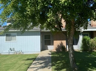 1141 S 5th Ave, Kingsburg, CA 93631