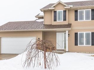 1923 NW Prairie Lakes Ct, Ankeny, IA 50023