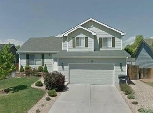 1112 Valley Dr, Windsor, CO 80550