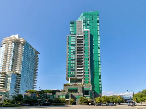 277 Thurlow St #1701, Vancouver, BC V6C 0C1