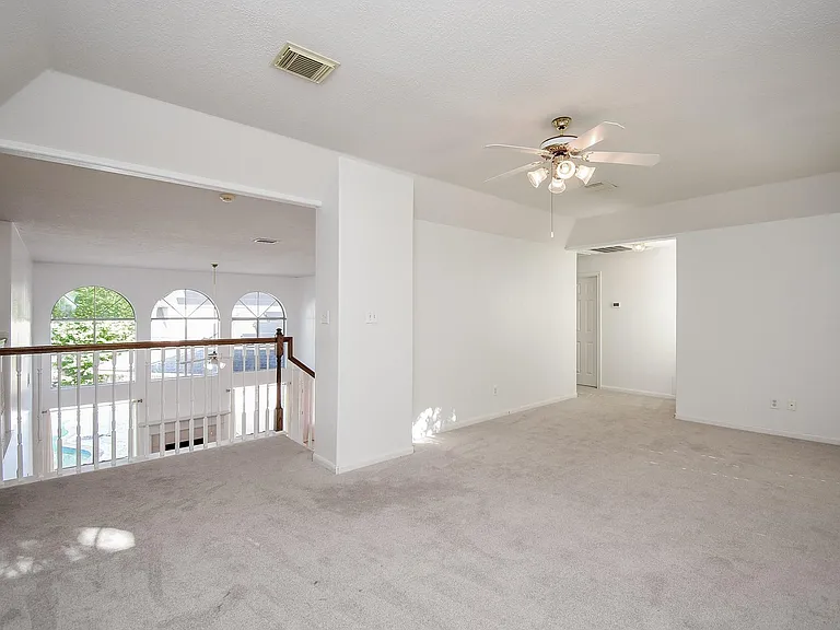 2719 Mossy Log Ct — Photo 38