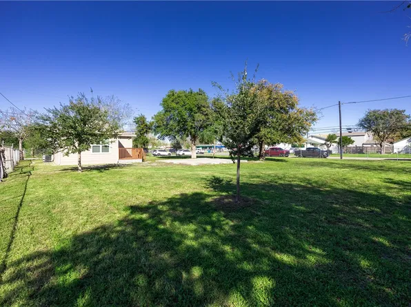 609 21st St, Corpus Christi, TX 78405