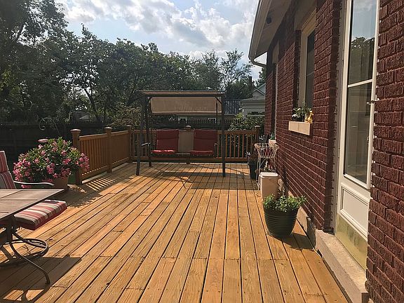 3rd image of 105 Westover Ave