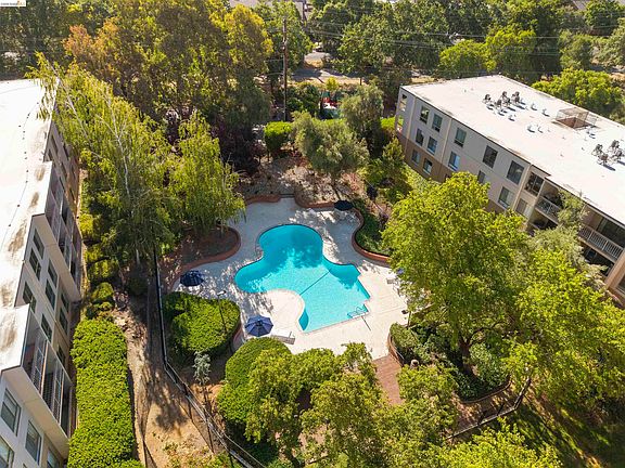 2nd image of 420 N Civic Dr APT 207
