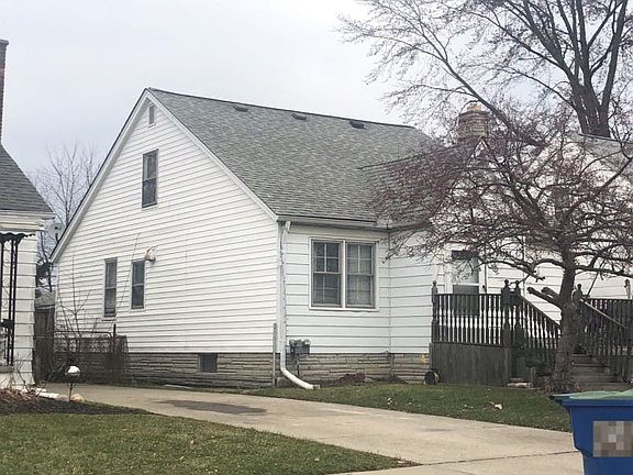 3rd image of 7081 Yacht Ave