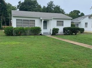 1113 59th St S, Gulfport, FL 33707