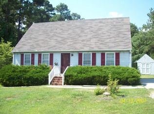 6793 Hilltop Dr, Gloucester, VA 23061