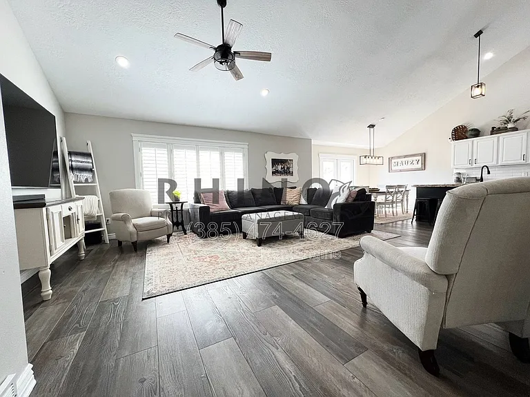 4921 W Weatherwood Ln — Photo 9