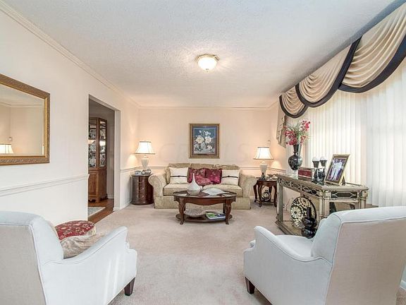 2nd image of 10590 Marie Ln NW