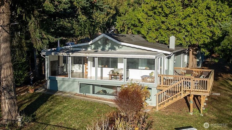 2nd image of 2553 Mackenzie Road