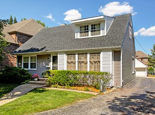 381 S Berkley Ave, Elmhurst, IL