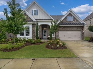 2626 Livery Stable Dr, Matthews, NC 28105