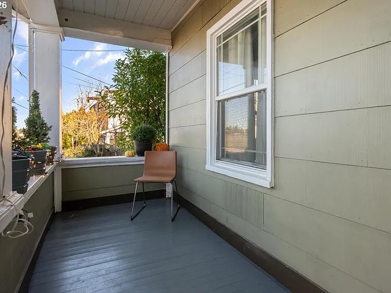 6059 NE Willow St — Photo 4