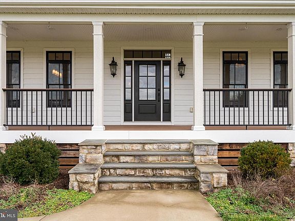 2nd image of 19116 Nicholson Farm Ln