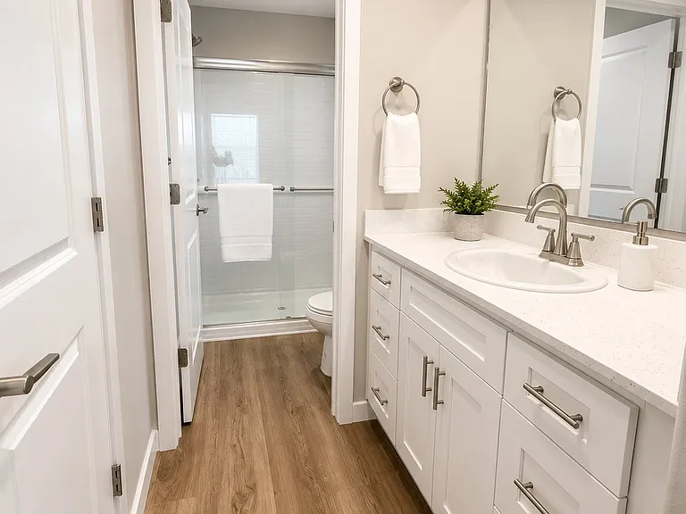 766 Laurel St — Photo 5