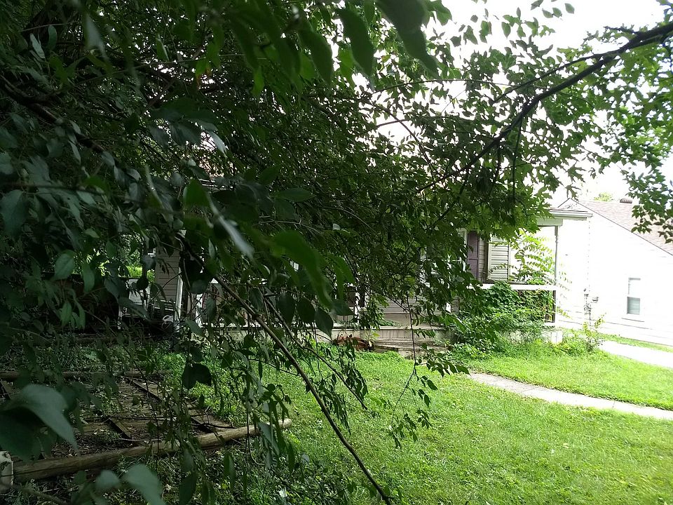 2nd image of 651 Woodward Ln