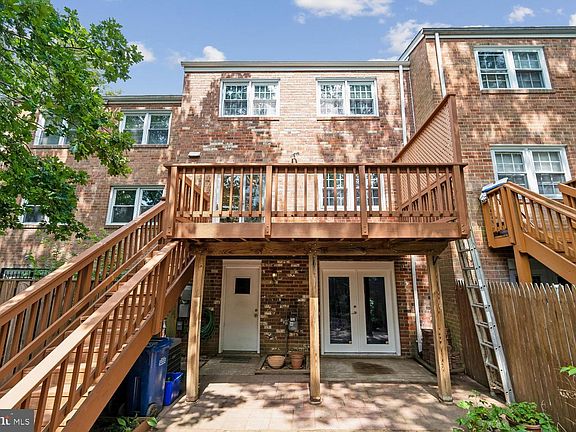 4th image of 3322 Spring Ln