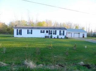 69681 68th Ave, Watervliet, MI 49098