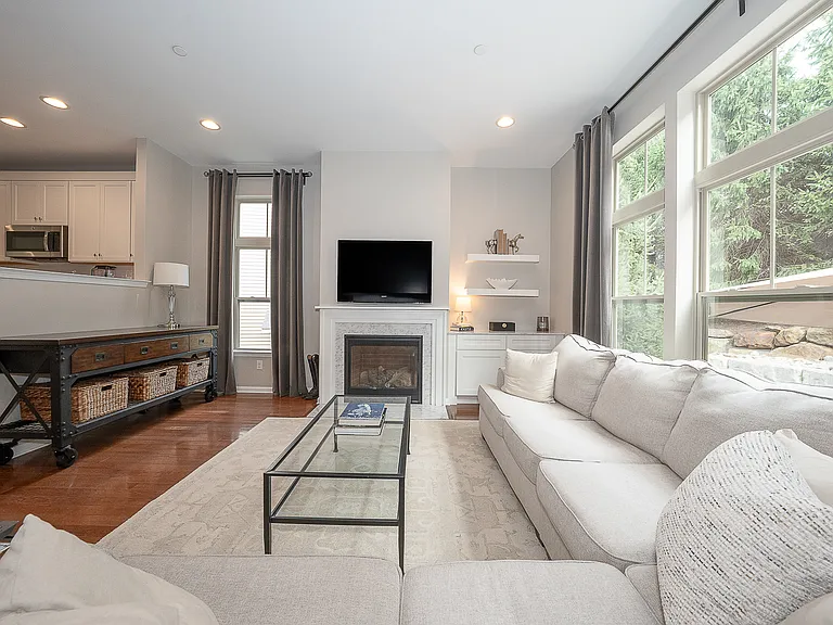 9 Treyburn Dr — Photo 18