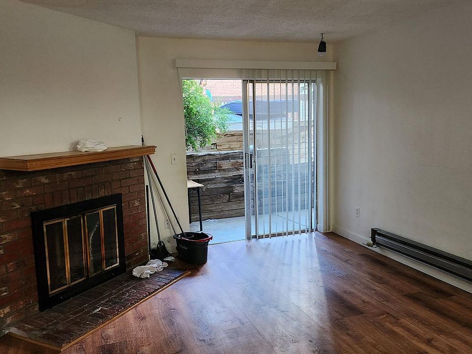 2nd image of 14806 E 2nd Ave #100
