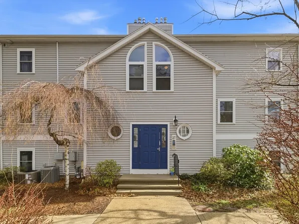 27 Harrison St APT C, Roslindale, MA 02131