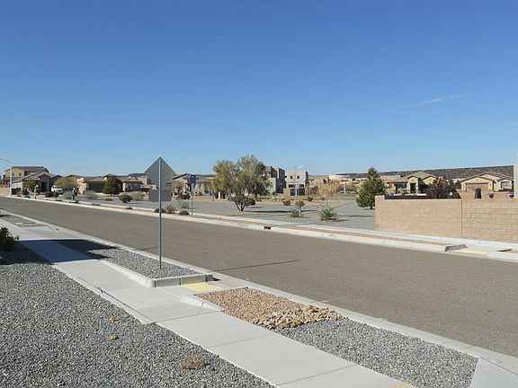 5th image of 8508 Camino Del Venado NW