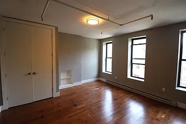 Rented by Bruma Realty LLC