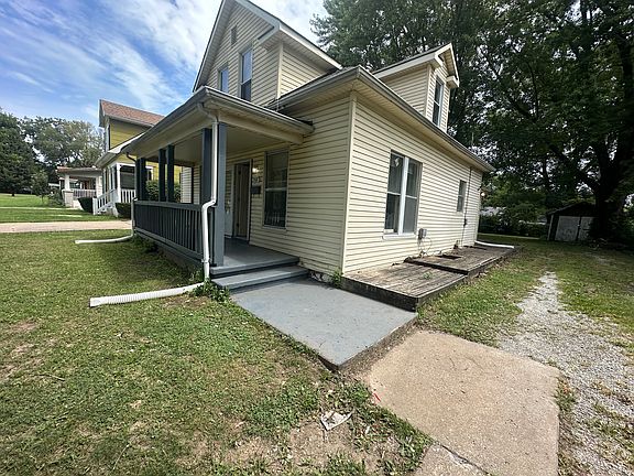 2nd image of 1507 S Northern Blvd