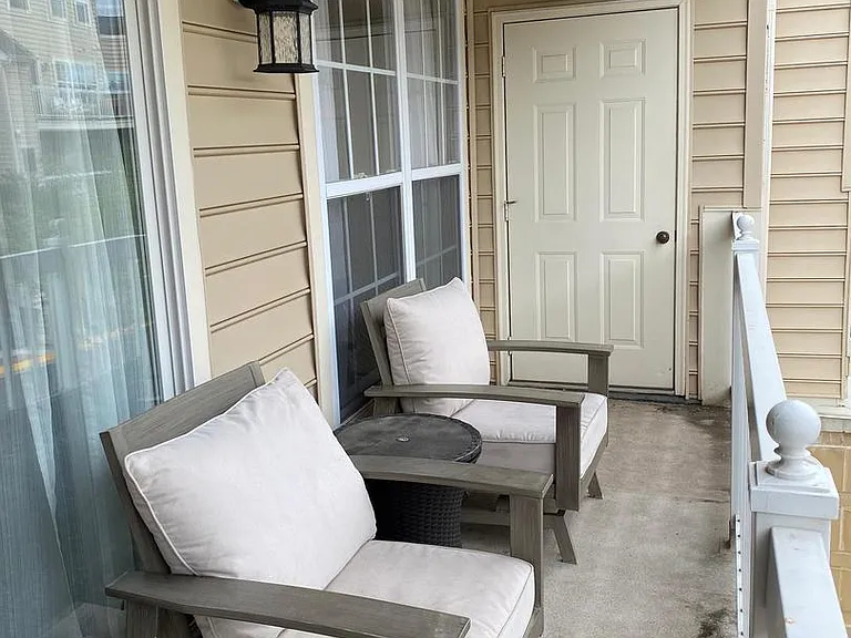 12077 Trumbull Way — Photo 18