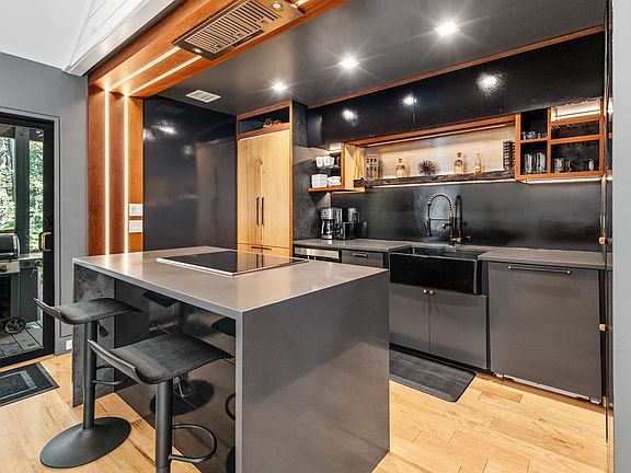 5th image of 62 Three Mile Harbor Hc Rd