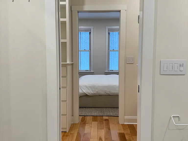 40 College St #207 — Photo 49