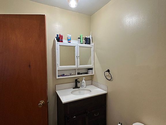 2nd image of 35 Lawrence St APT 1