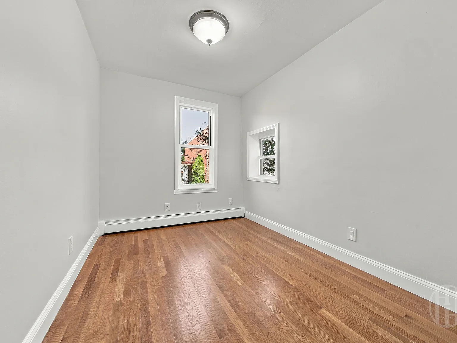 250 16th Street — Photo 4