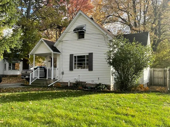121 W Hodge Ave, Lansing, MI 48910