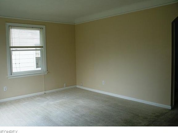3rd image of 6021 Delora Ave