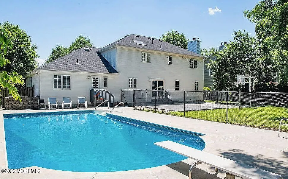 5 bed, 2627 sqft, $6,500 — Photo 4