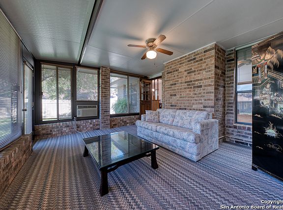 4th image of 2406 Border Ln