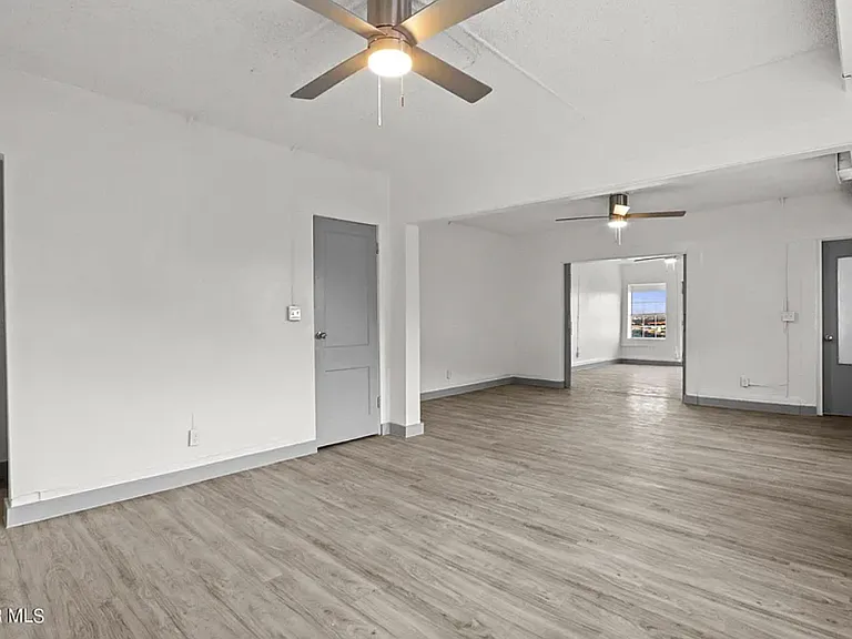 2105 Murchison Dr #2105 — Photo 2