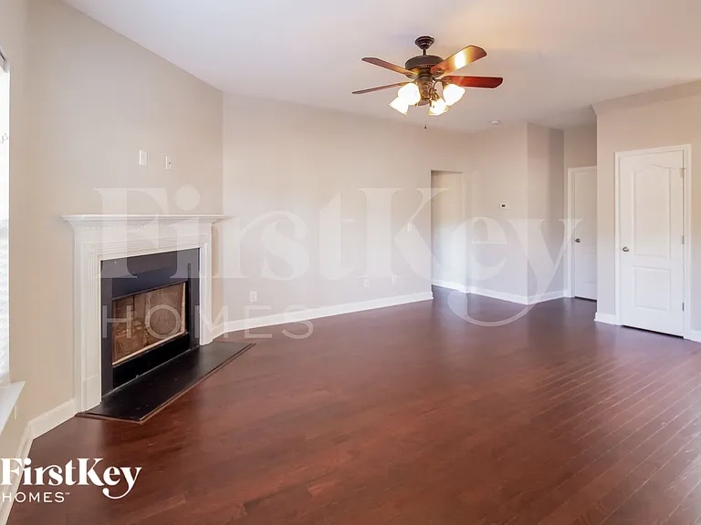 254 Killarney Trl — Photo 4