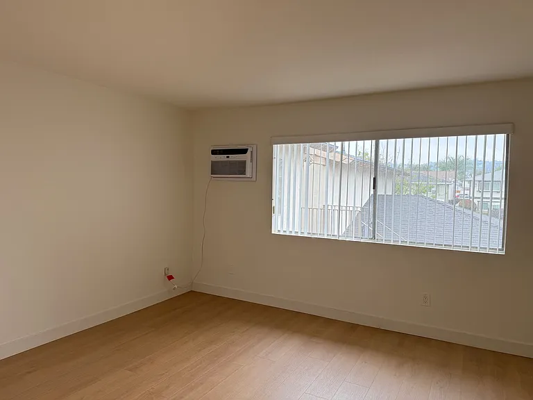 1500 Eastpark Dr #3 — Photo 17