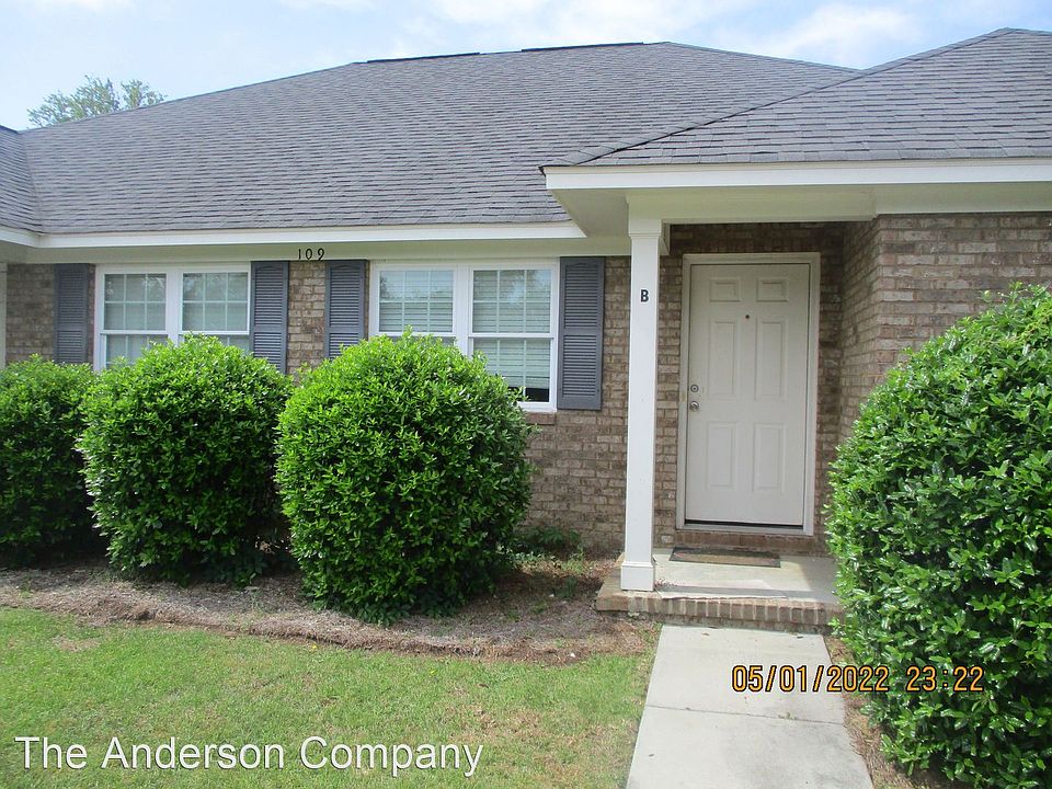 1st image of 109B Magnolia Ave