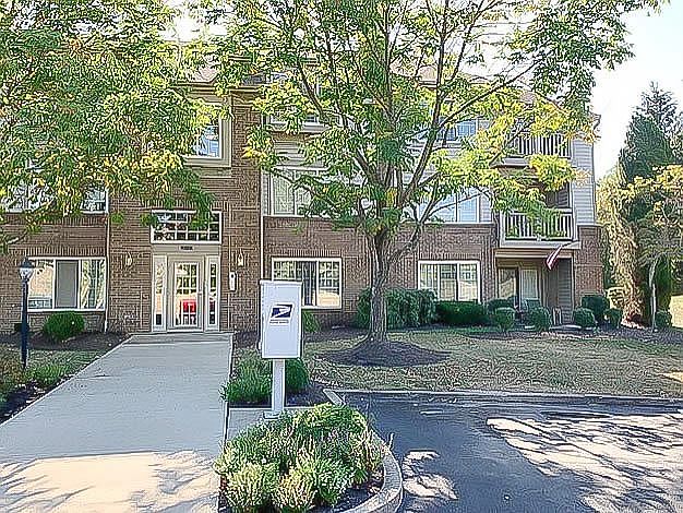 1st image of 535 Cloverfield Ln APT 202
