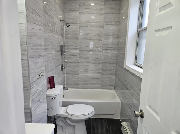 142 West Side Avenue image 10 of 19