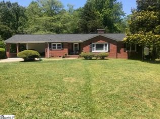 312 Henderson St, Pickens, SC 29671