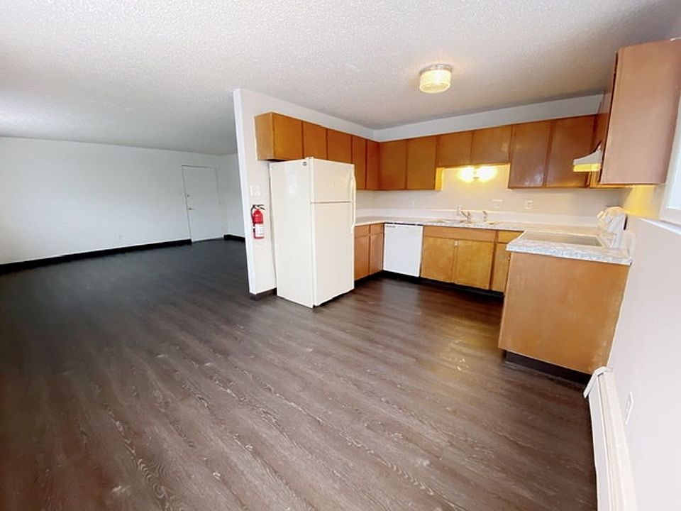 1st image of 400 W 34th Ave APT B