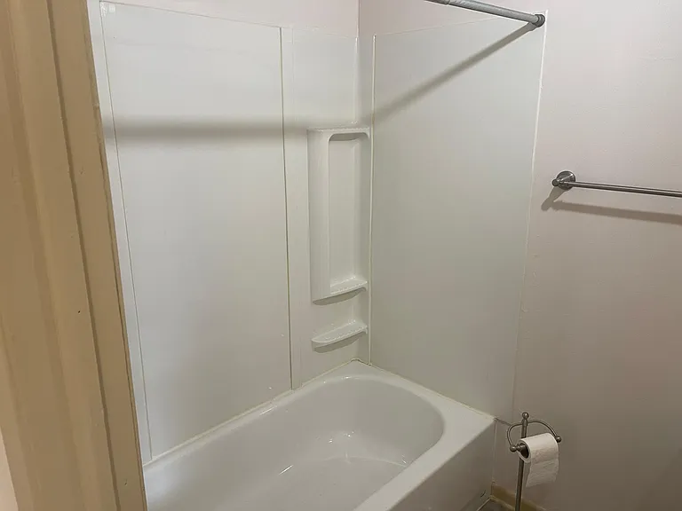 400 Marshall Ave #14 — Photo 7