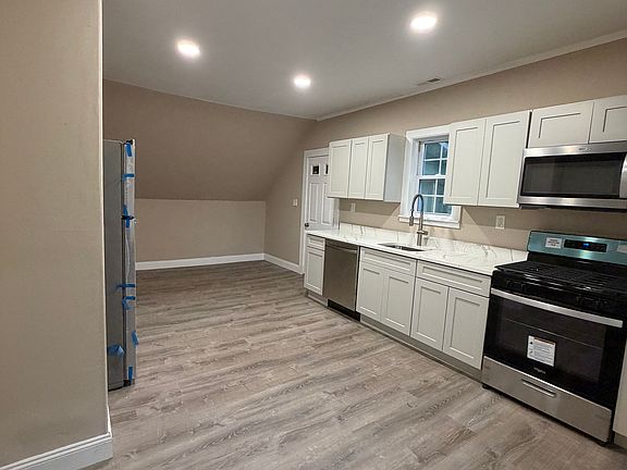 2nd image of 153 Maple St Floor 2