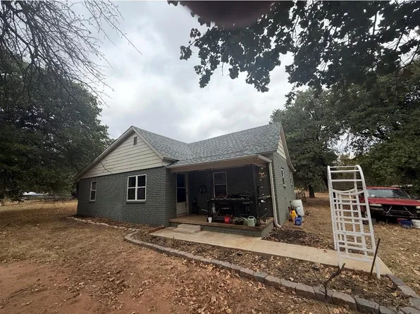 106 E Central Ave, Carney, OK 74832